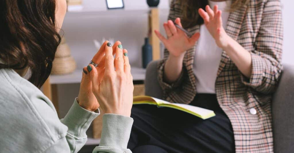 découvrez l'univers fascinant de la psychologie, une science qui explore les comportements humains, les émotions et les processus mentaux. apprenez comment la psychologie peut améliorer votre bien-être, favoriser les relations interpersonnelles et enrichir votre compréhension de soi.